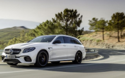 梅赛德斯-奔驰AMG E 63 Manor在英国AMG E 63 S Edition 1的售价高达108 780英镑