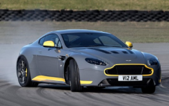 阿斯顿马丁V12 Vantage S已更新为手动变速箱选项