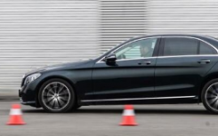 2019款奔驰C260L和宝马X2xDrive25i怎么样？