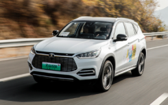 2019款标致4008的内饰是什么 2019款标致4008的车身尺寸是多少？
