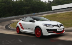 SEAT可能会提供一个类似于Megane RS 275 Trophy-R的限量版轻量化模型