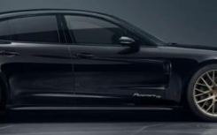 保时捷Panamera 4在印度网站上�